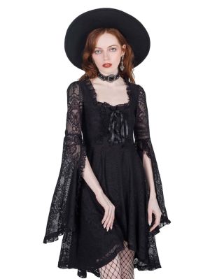 Killing Kisses spetsjungfruklänning