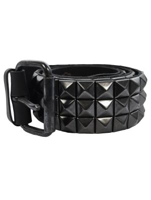 Svarta Små pyramidnitar- 3